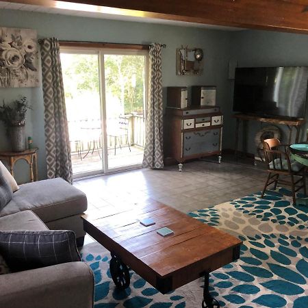 1 Bed Cottage, Partial Waterviews & Water Access Westport Exteriör bild