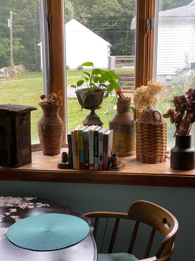 1 Bed Cottage, Partial Waterviews & Water Access Westport Exteriör bild
