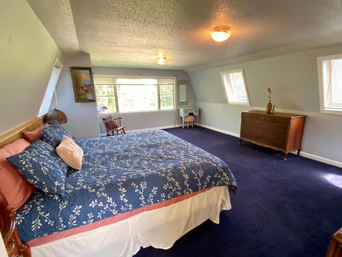 1 Bed Cottage, Partial Waterviews & Water Access Westport Exteriör bild